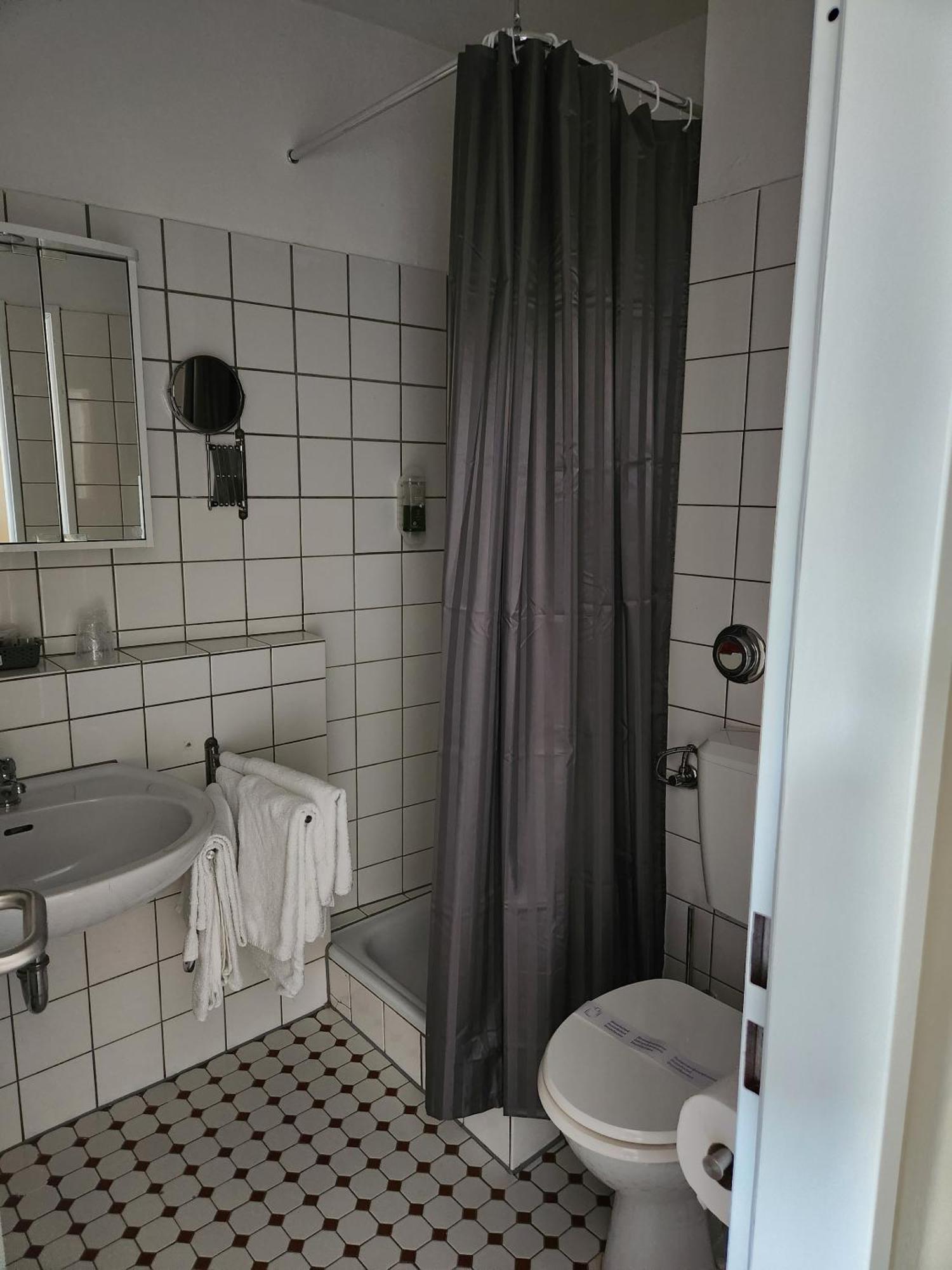 Nauwieser Apartments Saarbrücken Quarto foto